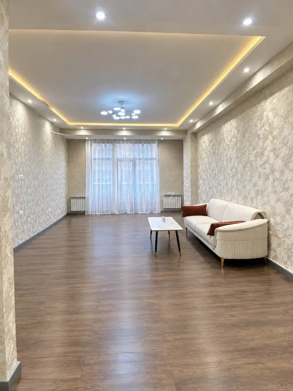 Satılır 2 otaqlı mənzil 91 m²