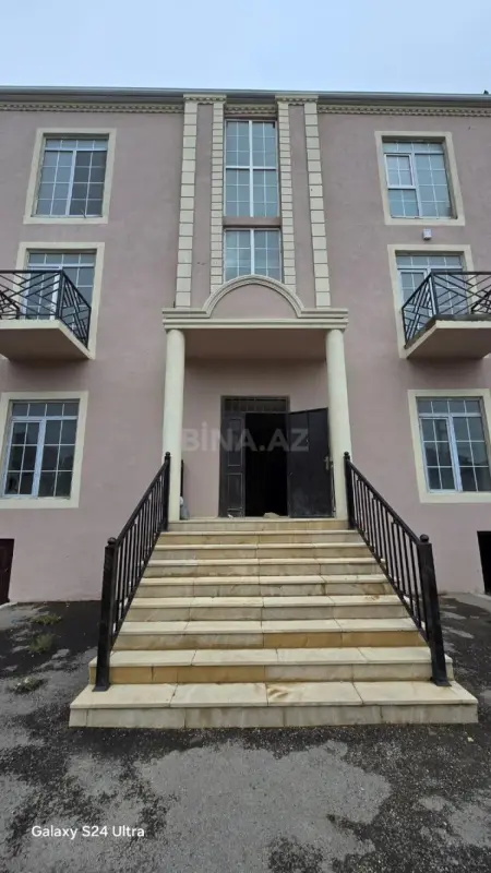 Satılır 2 otaqlı mənzil 76 m²