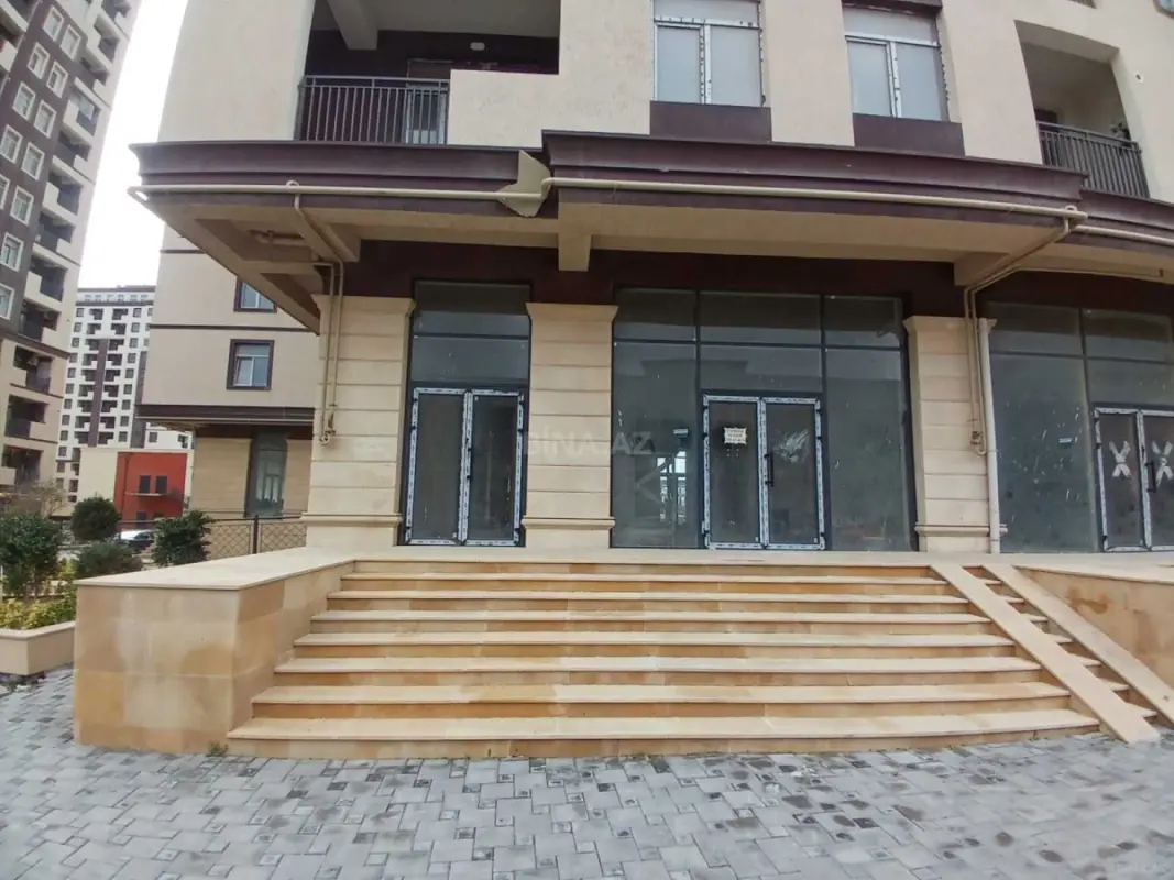 Satılır obyekt 151 m²