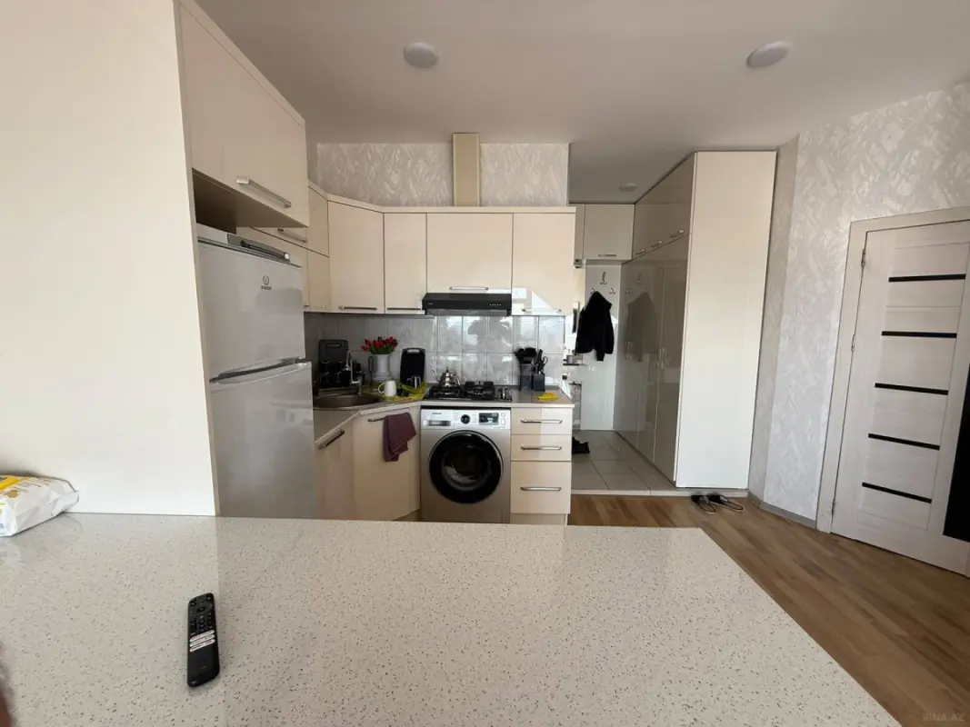 Satılır 2 otaqlı mənzil 75 m²