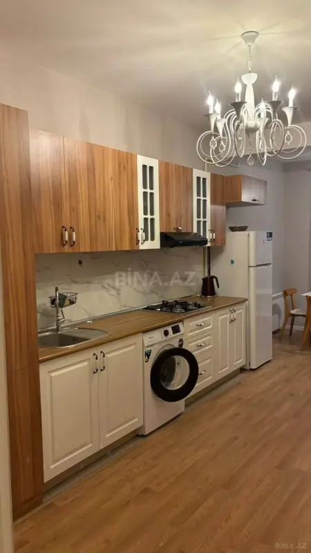 Satılır 2 otaqlı mənzil 97 m²
