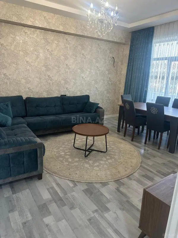 Kirayə verilir 2 otaqlı mənzil 92 m²