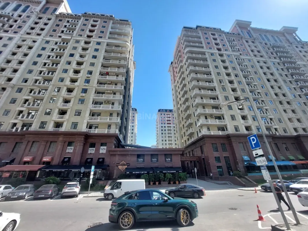 Satılır 2 otaqlı mənzil 68 m²