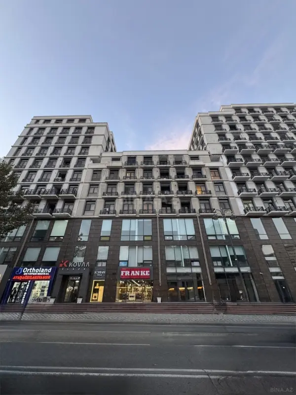 Kirayə verilir 2 otaqlı mənzil 184 m²