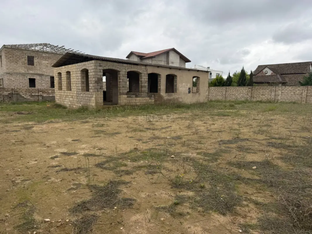 Satılır torpaq sahəsi 12 m²