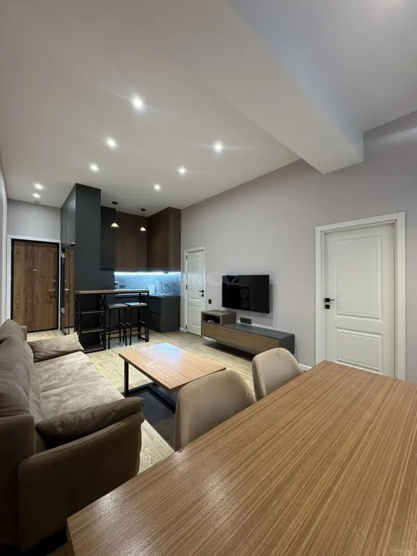 Satılır 2 otaqlı mənzil 52 m²