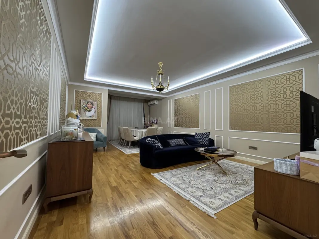 Satılır 3 otaqlı mənzil 116 m²