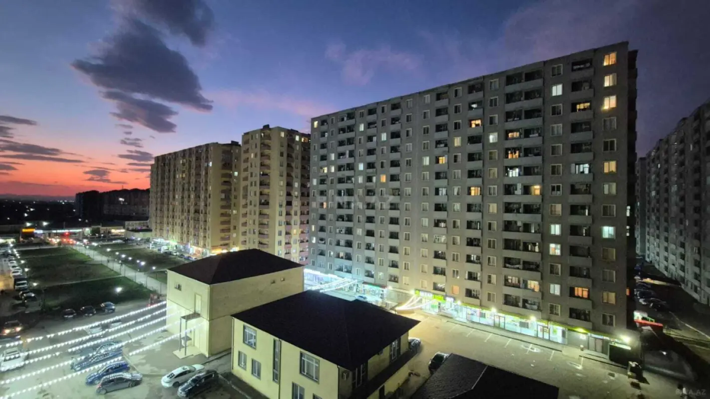 Satılır 2 otaqlı mənzil 91 m²