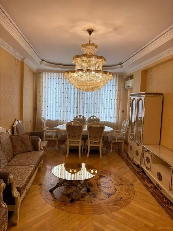 Kirayə verilir 2 otaqlı mənzil 94 m²