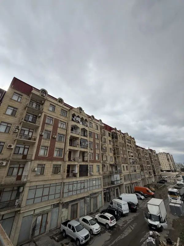 Satılır 2 otaqlı mənzil 94 m²