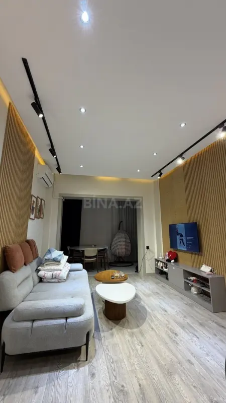 Satılır 2 otaqlı mənzil 80 m²