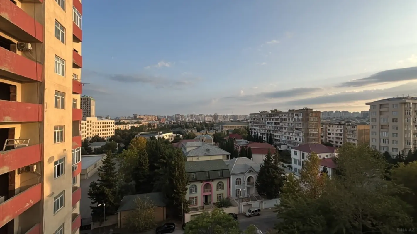 Satılır 3 otaqlı mənzil 100 m²