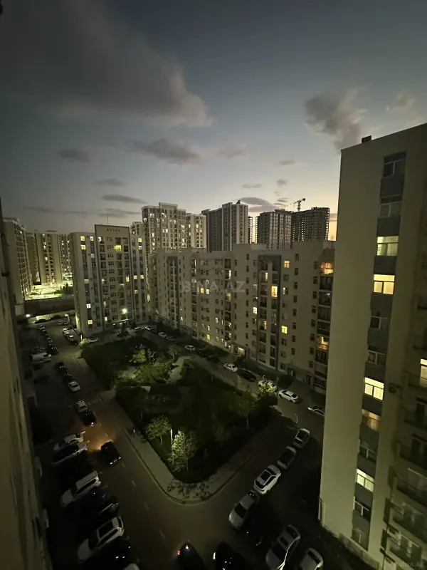 Satılır 2 otaqlı mənzil 67 m²