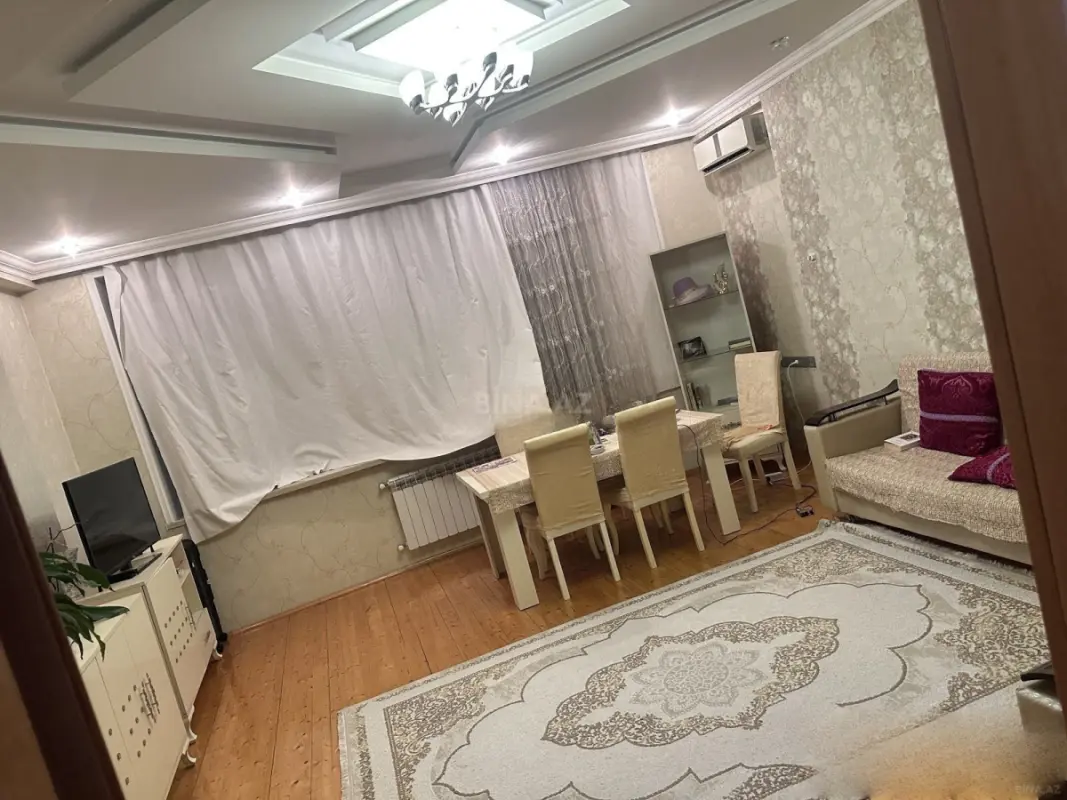 Satılır 2 otaqlı mənzil 100 m²