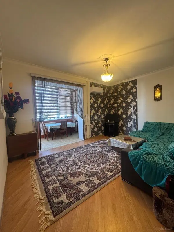 Satılır 3 otaqlı mənzil 61 m²