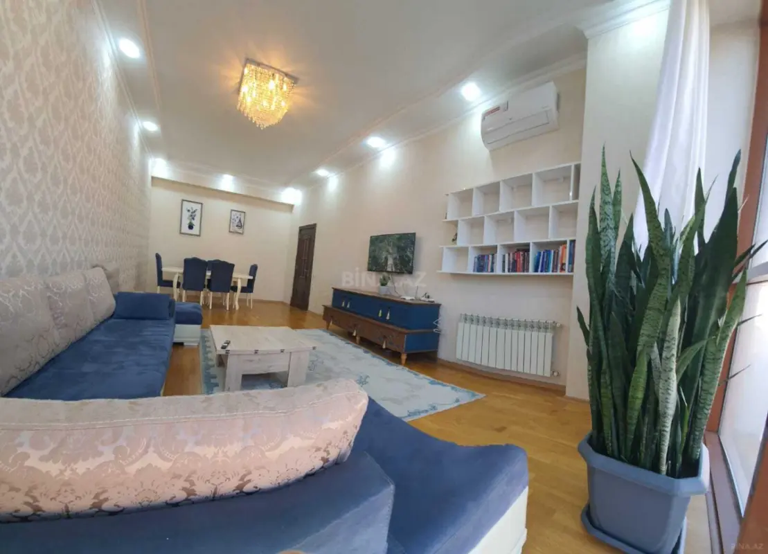 Satılır 2 otaqlı mənzil 71 m²
