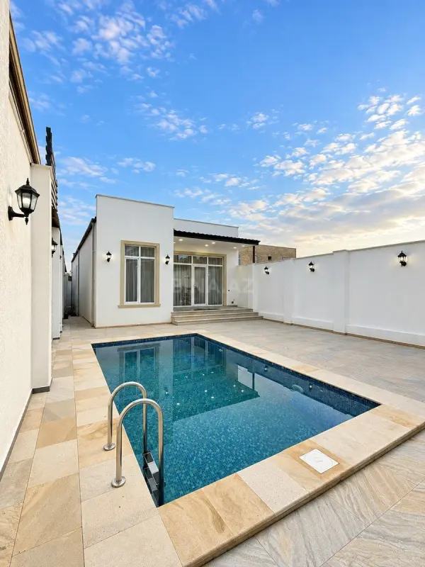Satılır 4 otaqlı həyət evi 140 m²