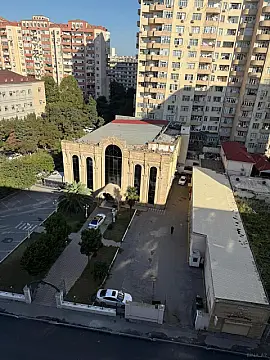 Satılır 2 otaqlı mənzil 75 m² — Bakı, 8-ci mikrorayon 2 otaq 75.00 m²