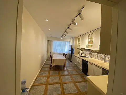 Satılır 3 otaqlı mənzil 93 m² — Bakı, Mərdəkan 3 otaq 93.00 m²