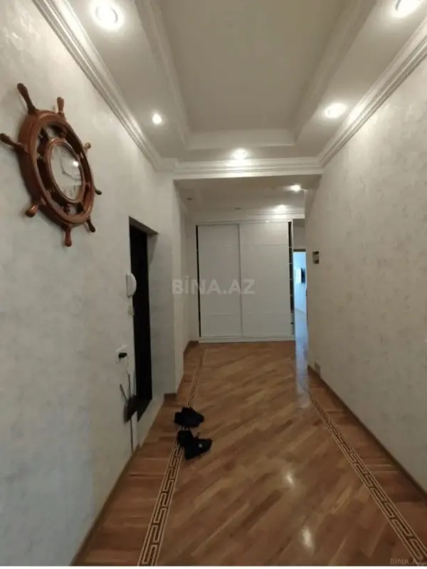 Kirayə verilir 3 otaqlı mənzil 130 m²