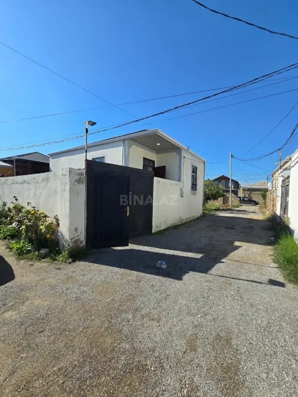 Satılır 2 otaqlı həyət evi 70 m²
