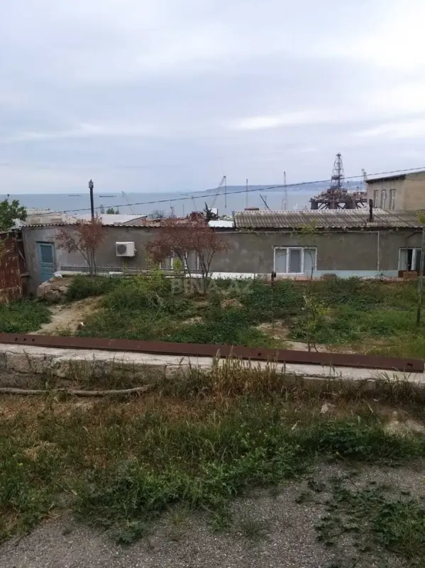 Satılır 5 otaqlı həyət evi 160 m²