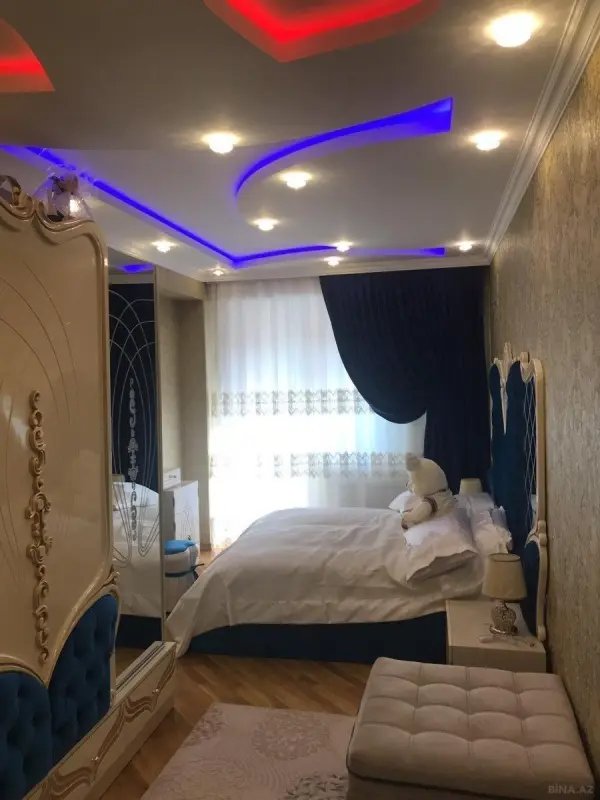 Kirayə verilir 2 otaqlı mənzil 70 m²
