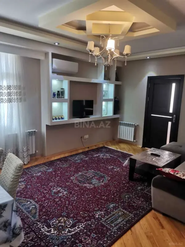 Kirayə verilir 2 otaqlı mənzil 75 m²