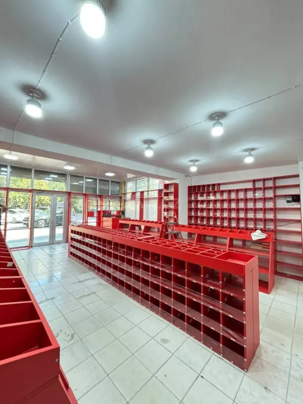 Kirayə verilir obyekt 90 m²