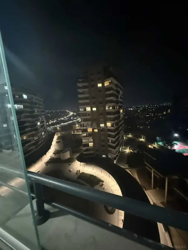Kirayə verilir 2 otaqlı mənzil 85 m²