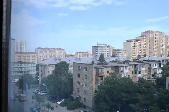 Kirayə verilir 4 otaqlı mənzil 155 m² — Bakı, İnşaatçılar 4 otaq 155.00 m²