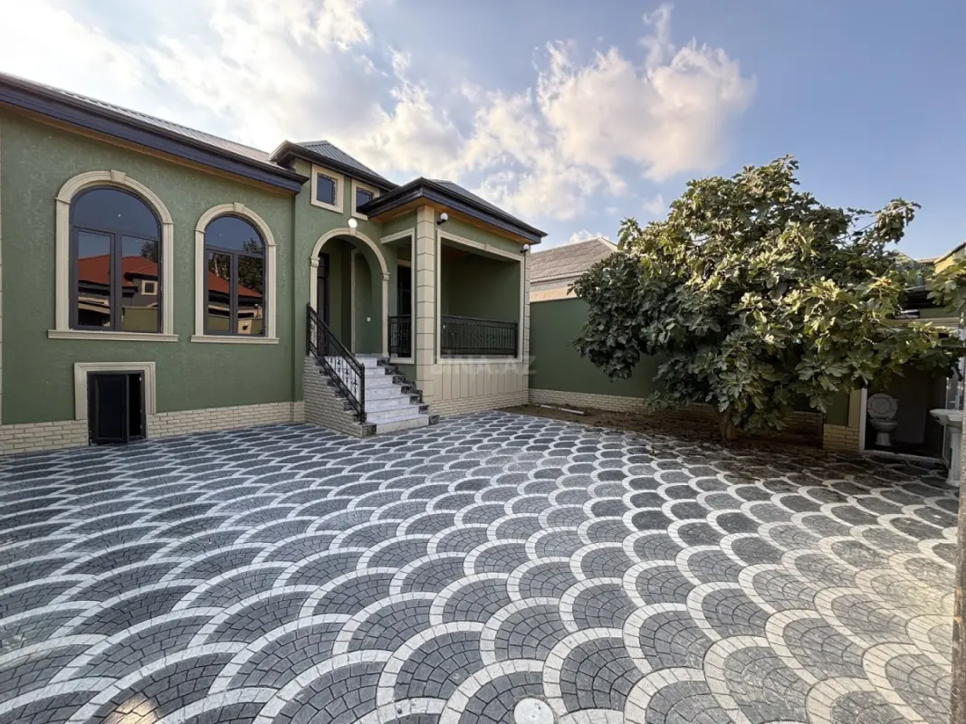 Satılır 4 otaqlı həyət evi 135 m²