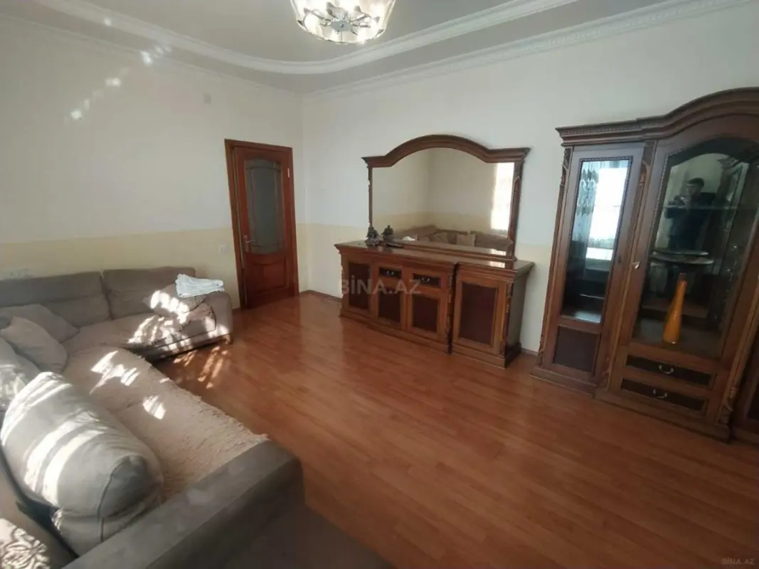 Satılır 3 otaqlı mənzil 120 m²