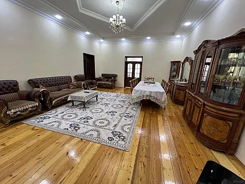 Satılır 6 otaqlı həyət evi 200 m² — Naxçıvan 6 otaq 200.00 m²