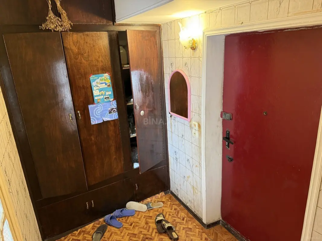 Satılır 4 otaqlı mənzil 84 m²