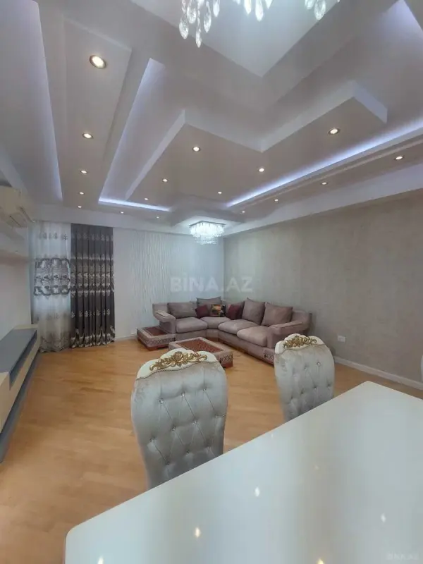 Satılır 2 otaqlı mənzil 85 m²