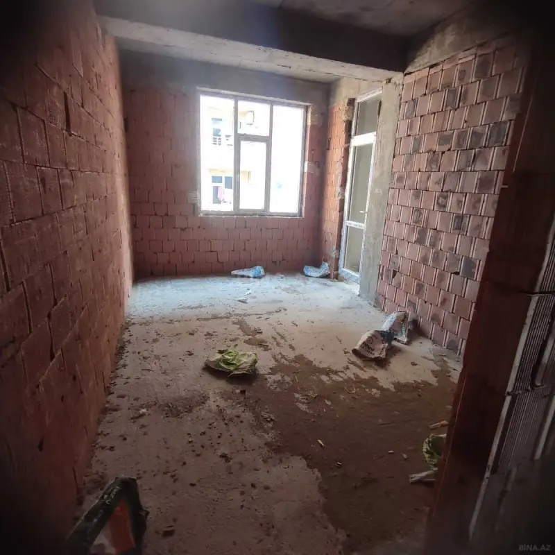Satılır 2 otaqlı mənzil 93 m²