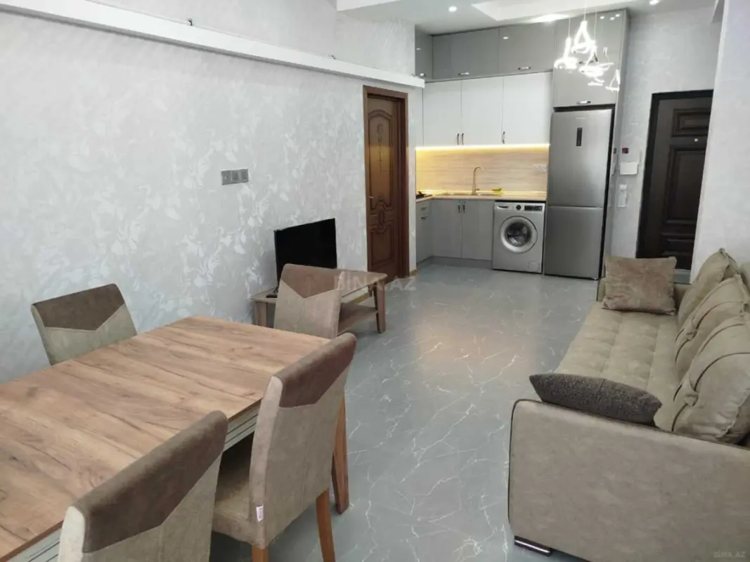 Kirayə verilir 2 otaqlı mənzil 80 m²
