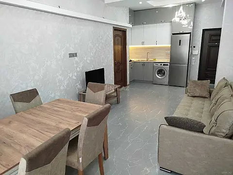 Kirayə verilir 2 otaqlı mənzil 80 m² — Bakı 2 otaq 80.00 m²