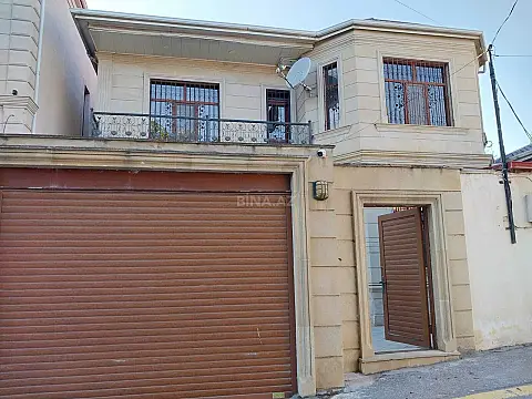 Satılır 4 otaqlı həyət evi 200 m² — Bakı, Bakıxanov 4 otaq 200.00 m²