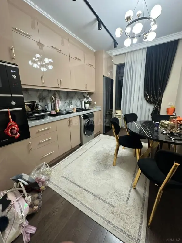 Satılır 3 otaqlı mənzil 84 m²