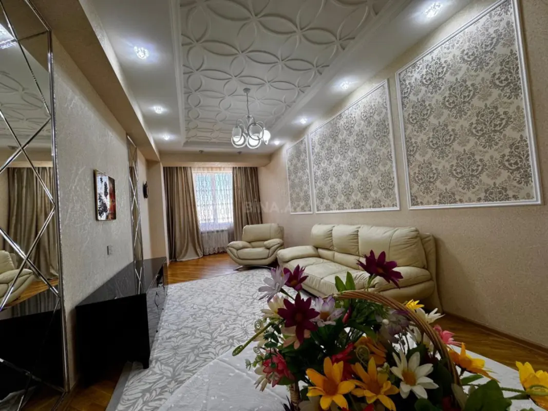 Satılır 2 otaqlı mənzil 85 m²