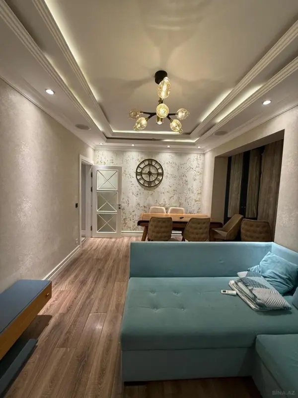 Kirayə verilir 2 otaqlı mənzil 68 m²