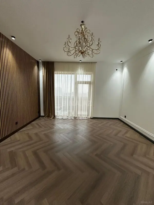 Satılır 3 otaqlı mənzil 115 m²