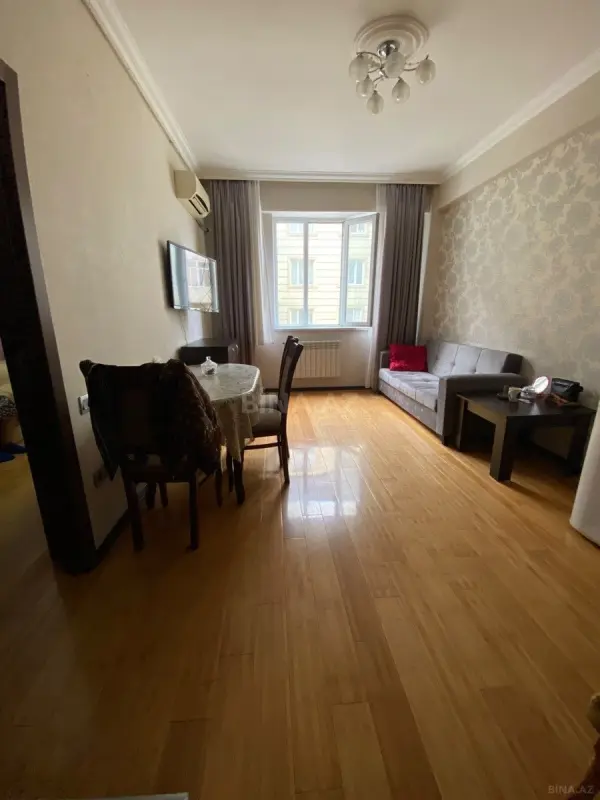 Kirayə verilir 2 otaqlı mənzil 47 m²