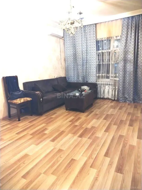 Satılır 2 otaqlı mənzil 68 m²