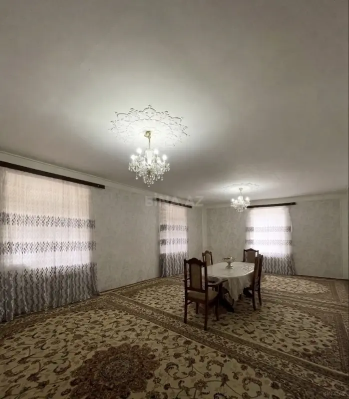 Kirayə verilir 2 otaqlı həyət evi 180 m²