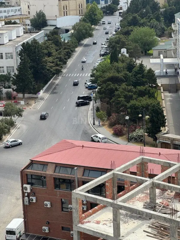 Satılır 3 otaqlı mənzil 147 m²