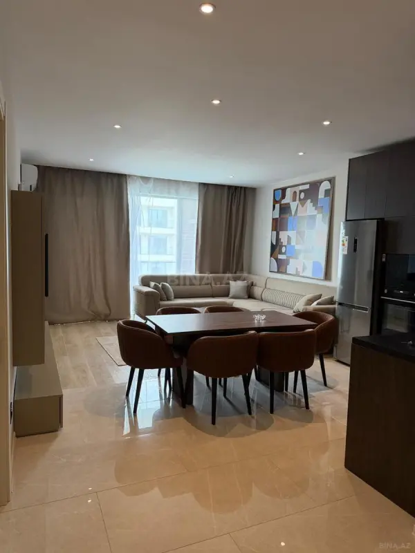 Kirayə verilir 2 otaqlı mənzil 67 m²