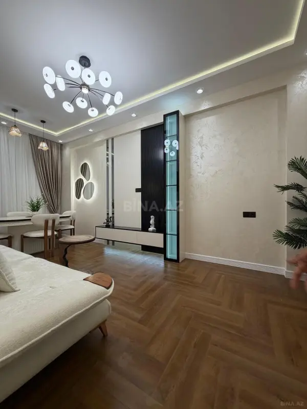 Satılır 2 otaqlı mənzil 70 m²